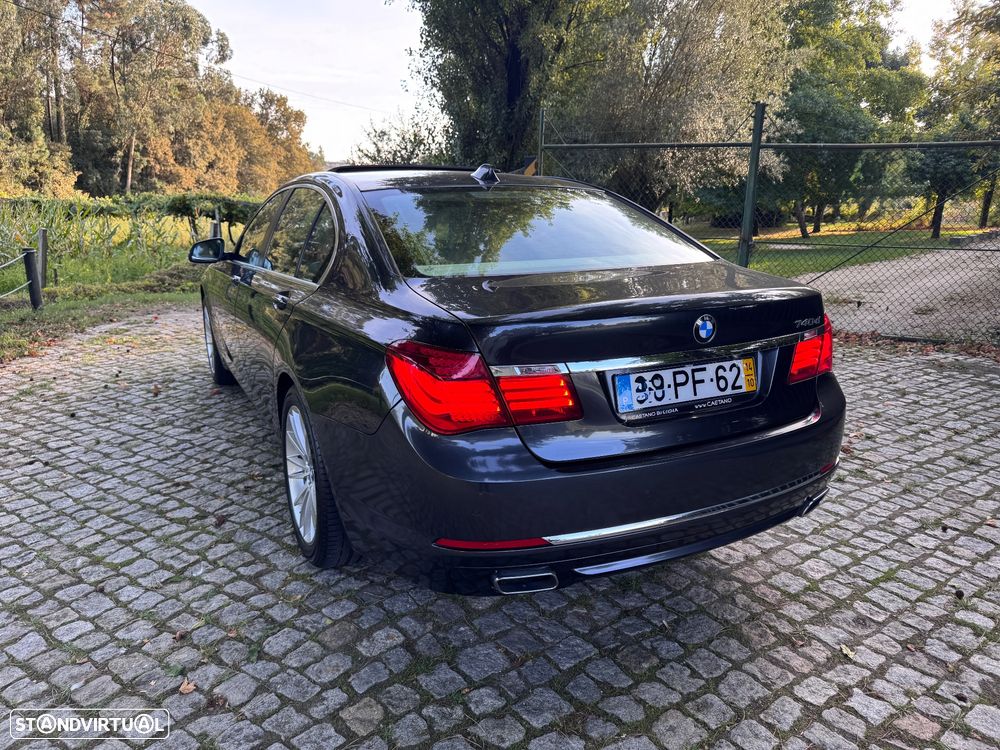 BMW 740 d - 10