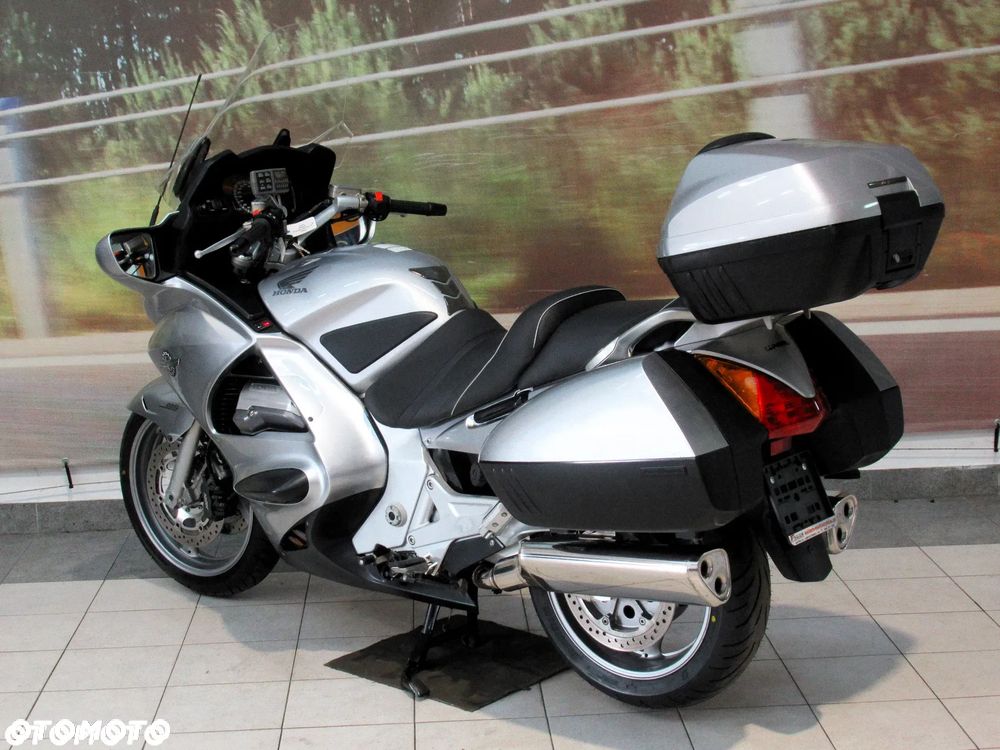 Honda ST - 2