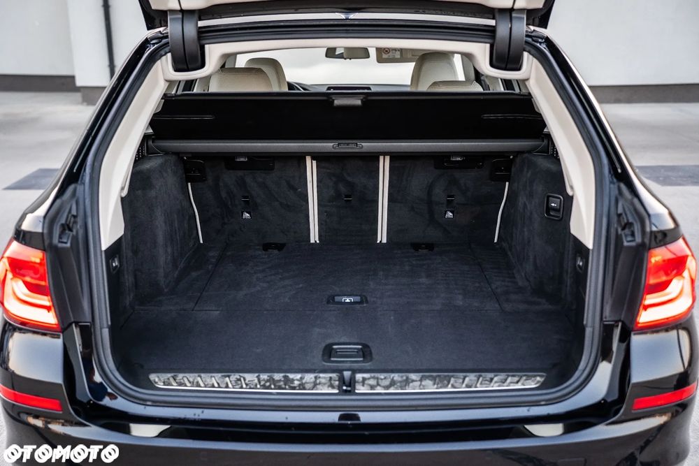 BMW Seria 5 520d Luxury Line - 13