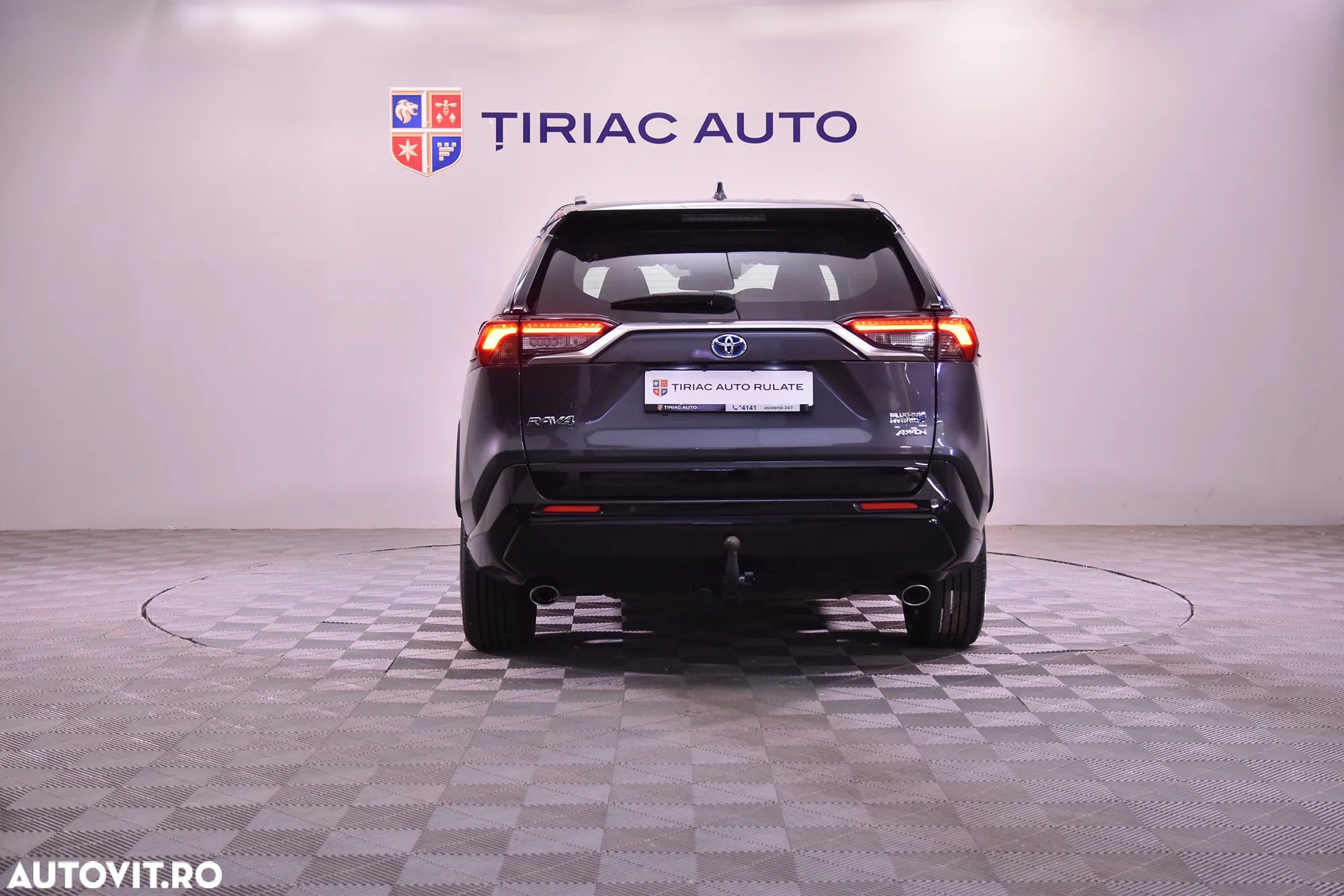 Toyota RAV4 - 4