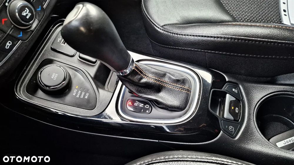 Jeep Compass 1.4 TMair Limited 4WD S&S - 17