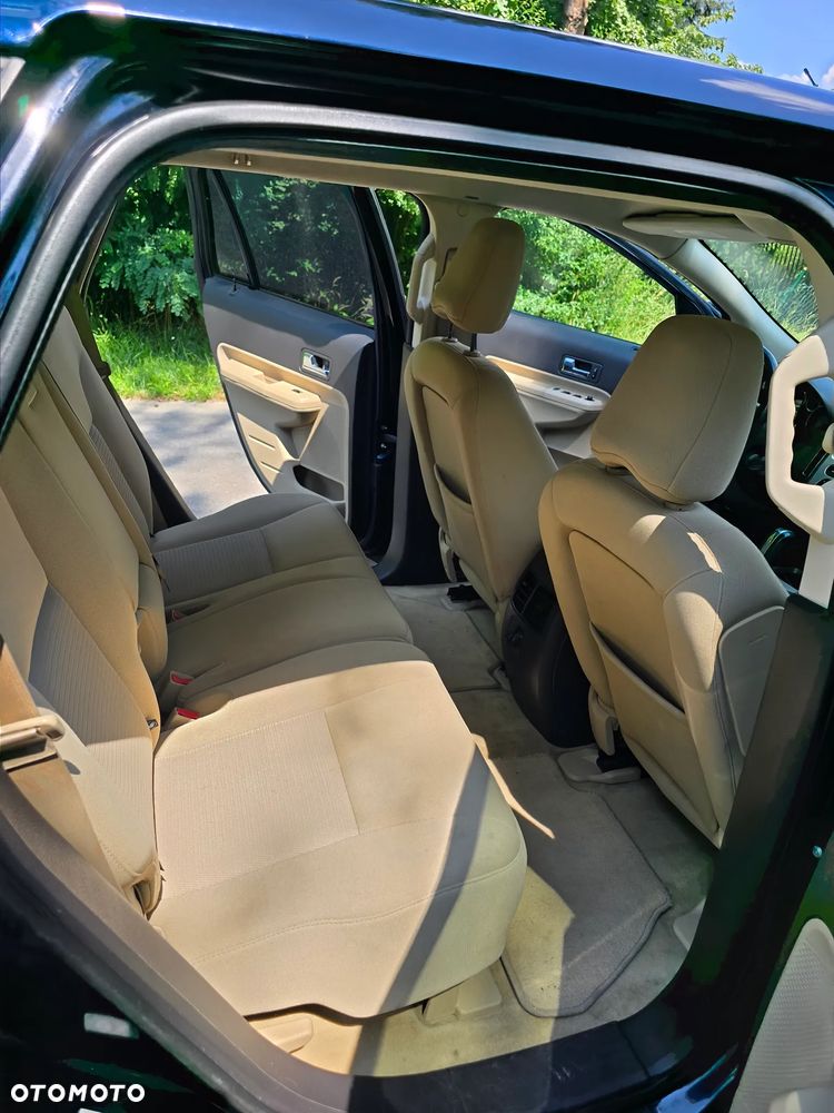 Ford Edge 3.5 SE - 23