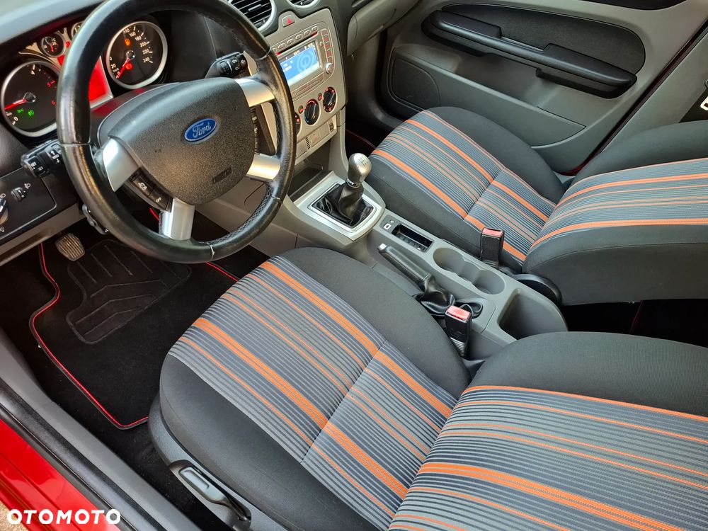 Ford Focus - 10