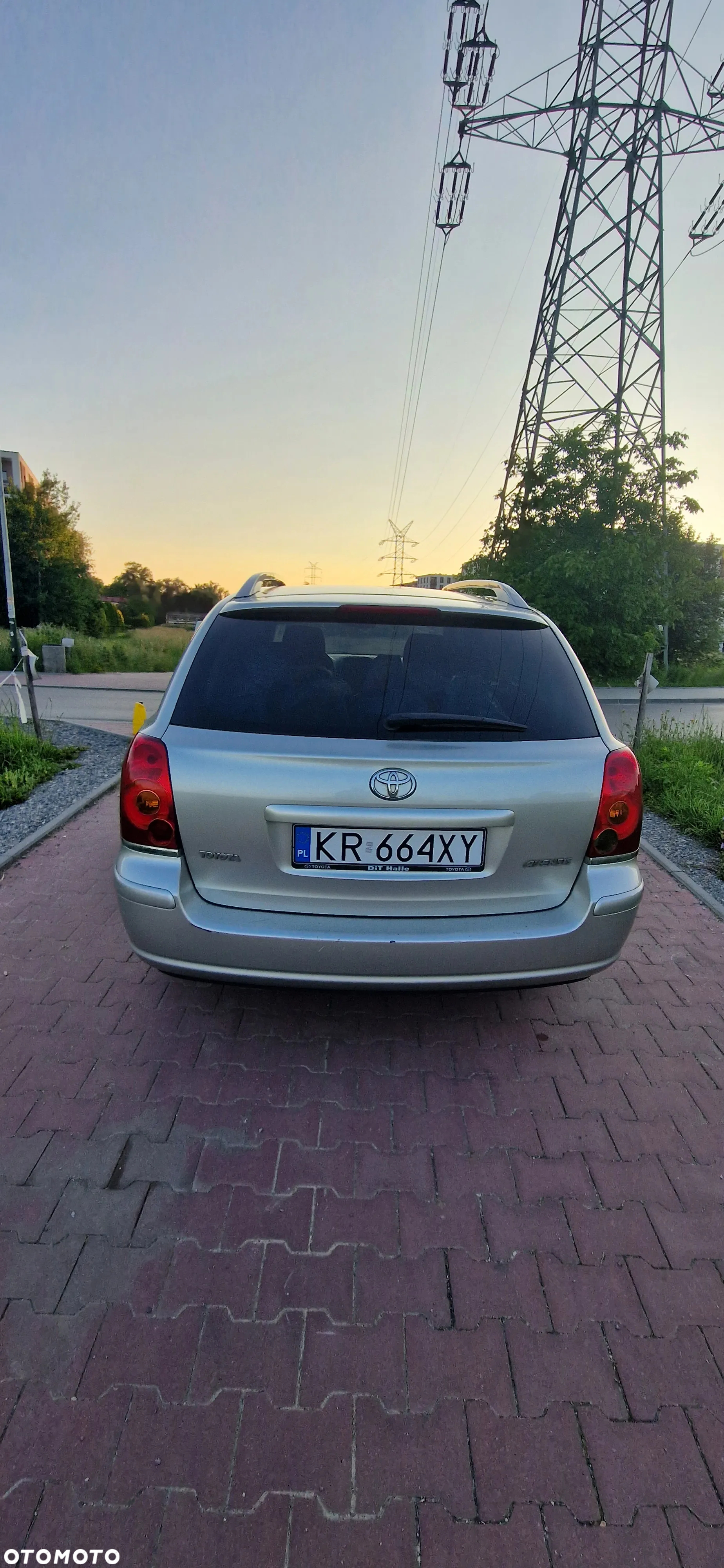 Toyota Avensis - 6