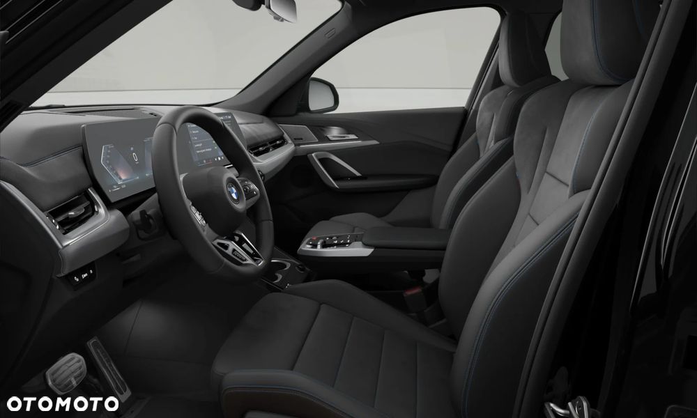 BMW X1 sDrive20i mHEV - 11