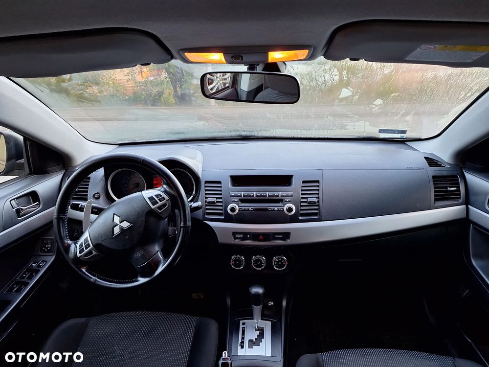 Mitsubishi Lancer 1.8 Instyle CVT - 23