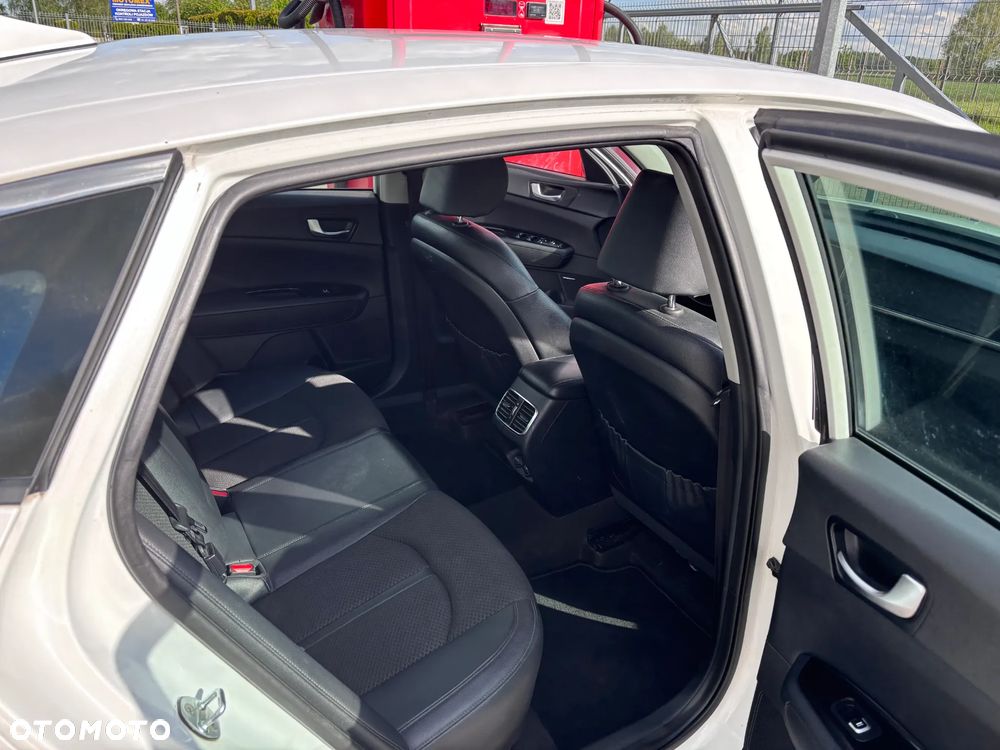 Kia Optima 1.7 CRDI L DCT - 29