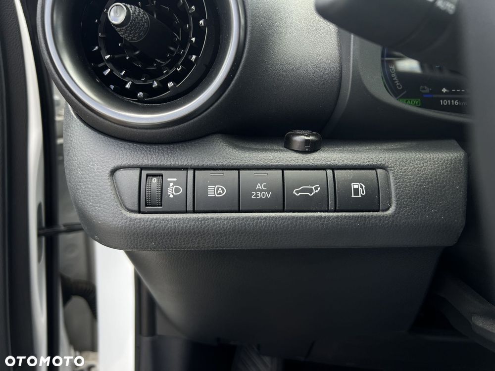Toyota C-HR - 16