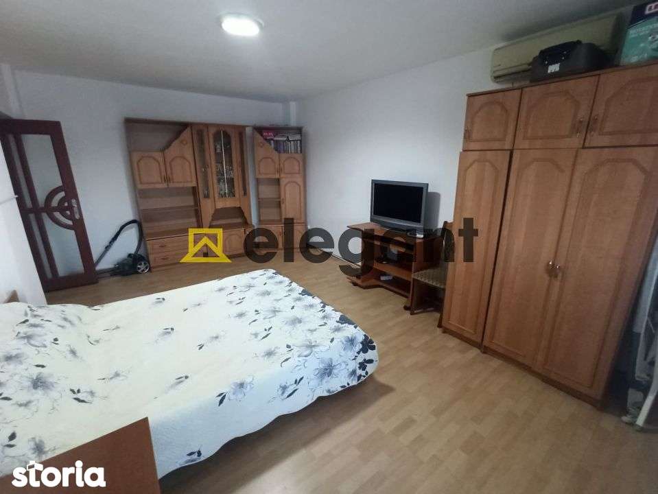 2 decomandate, 68 mp, bloc 2007, mobilat, Craiovita-Kaufland - Imagine principală: 4/10