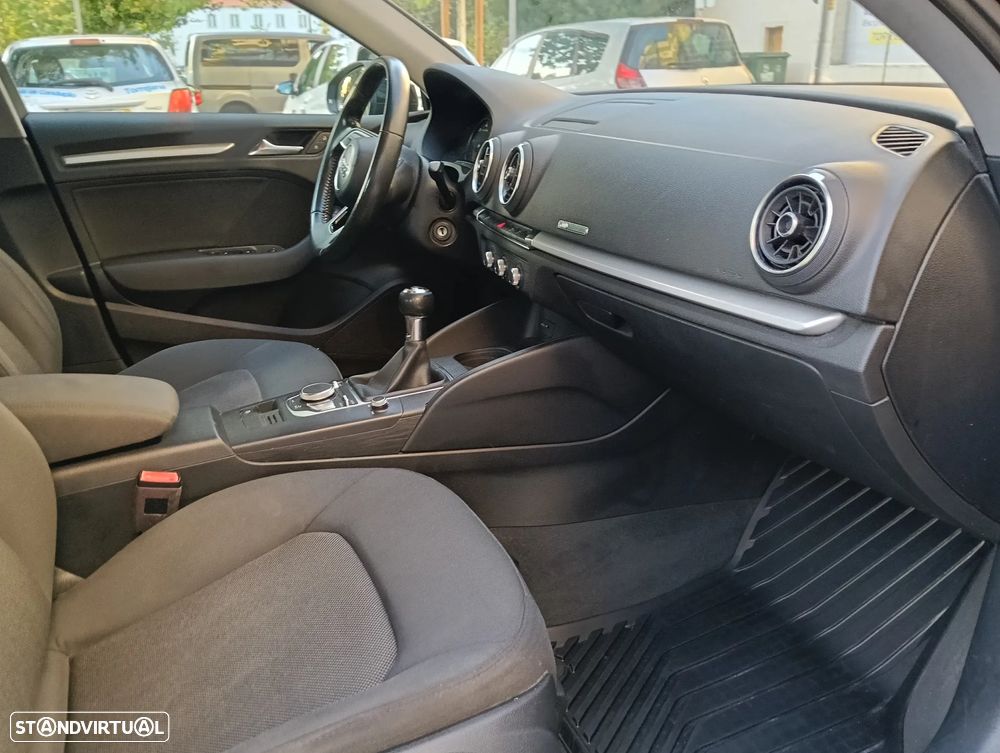 Audi A3 Limousine 1.6 TDI Sport - 36