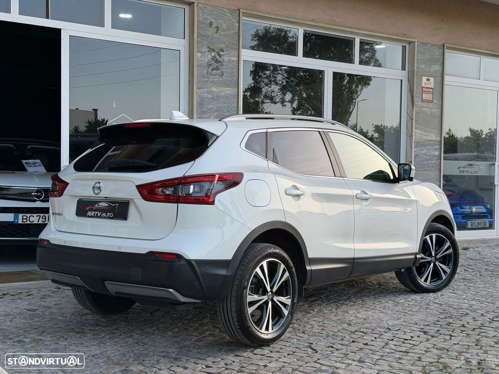 Nissan Qashqai 1.5 dCi N-Connecta J18 - 10