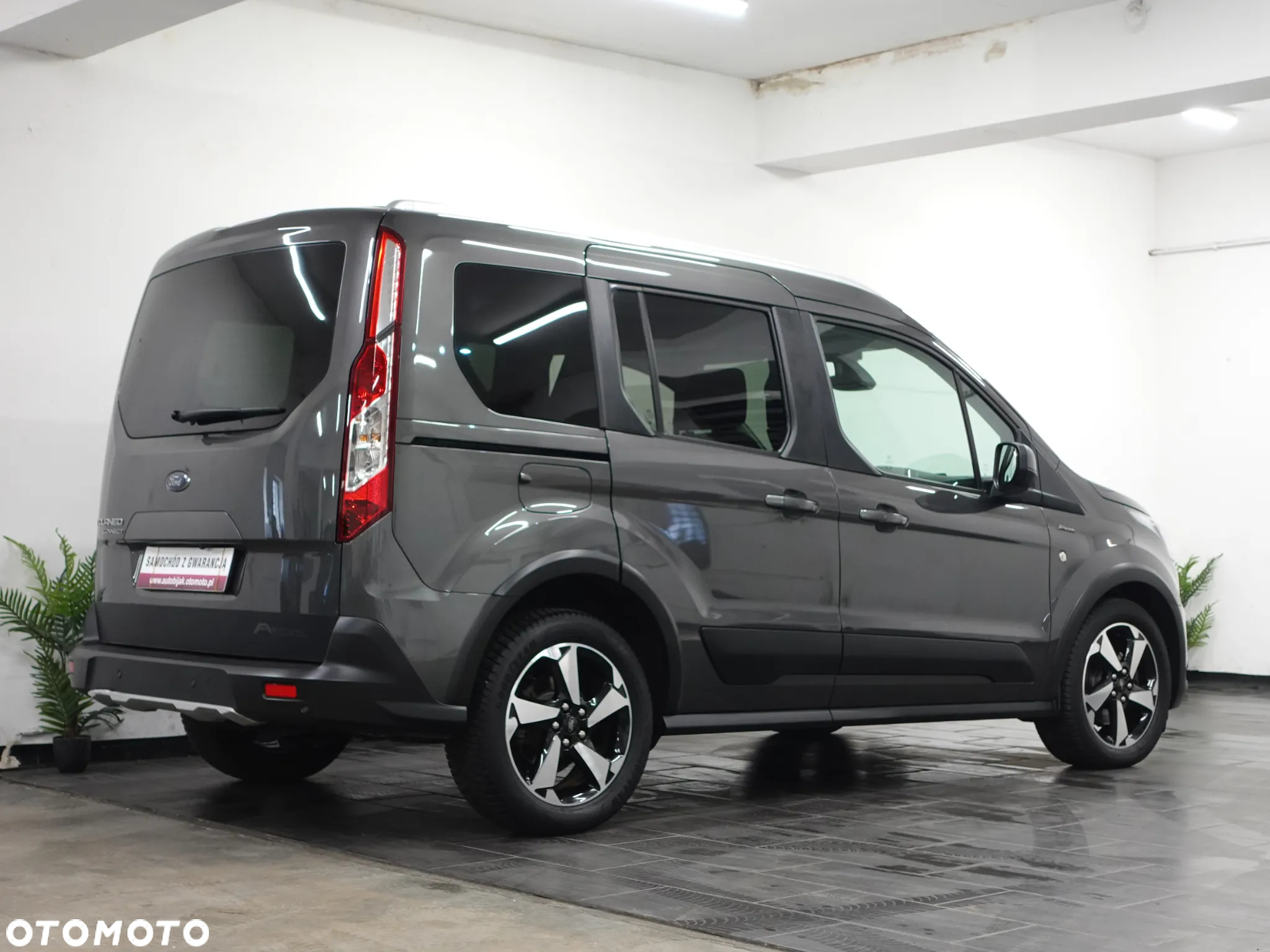 Ford Tourneo Connect 1.5 EcoBlue Start-Stop Active - 10