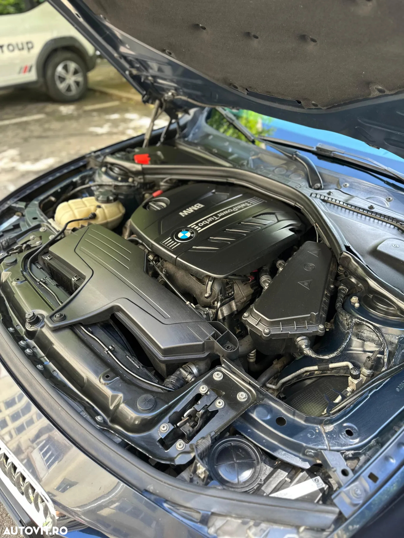 BMW Seria 3 320d - 13
