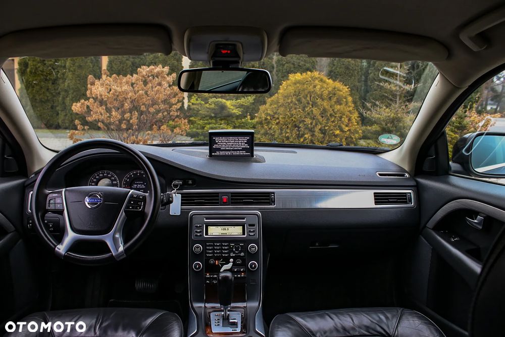 Volvo XC 70 3.2 AWD Summum - 16