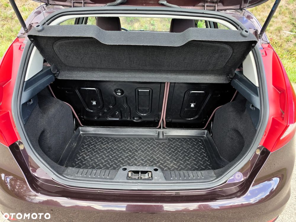 Ford Fiesta 1.25 Ambiente - 26