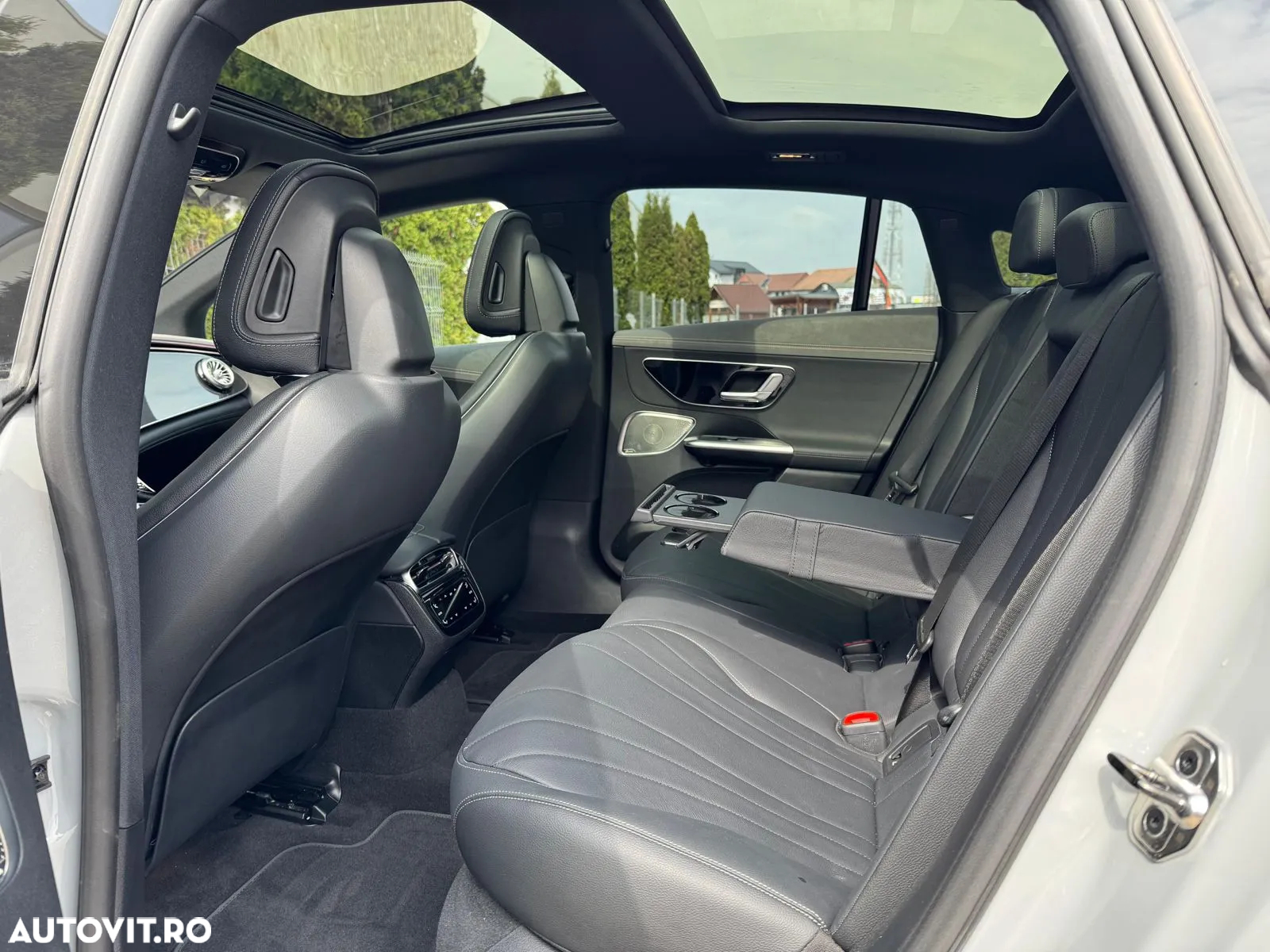Mercedes-Benz EQE 350+ - 21