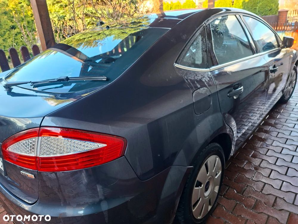 Ford Mondeo 1.8 TDCi Titanium - 2