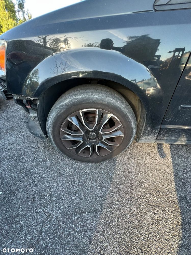 Dodge Grand Caravan - 7