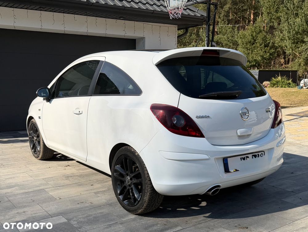 Opel Corsa 1.4 16V Edition - 9