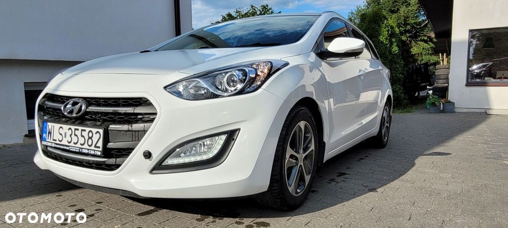 Hyundai i30 blue 1.6 GDI Passion - 2
