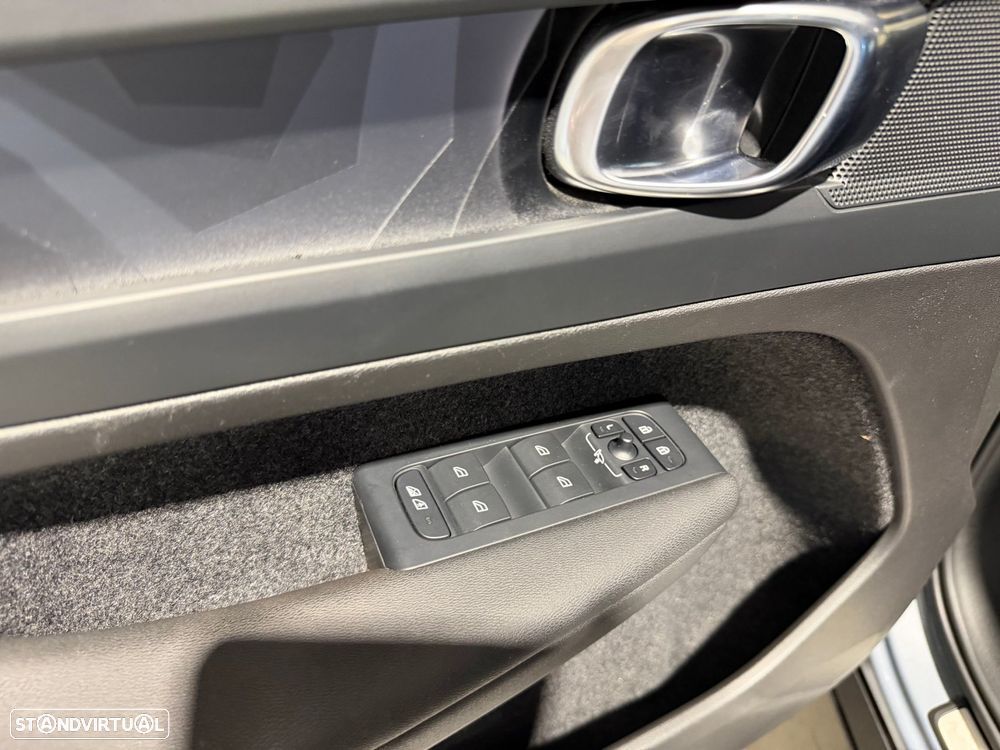 Volvo C40 Recharge Core - 26