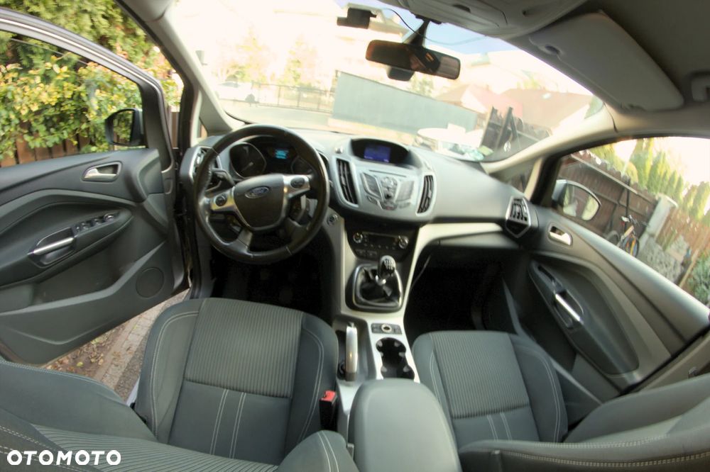 Ford Grand C-MAX - 10