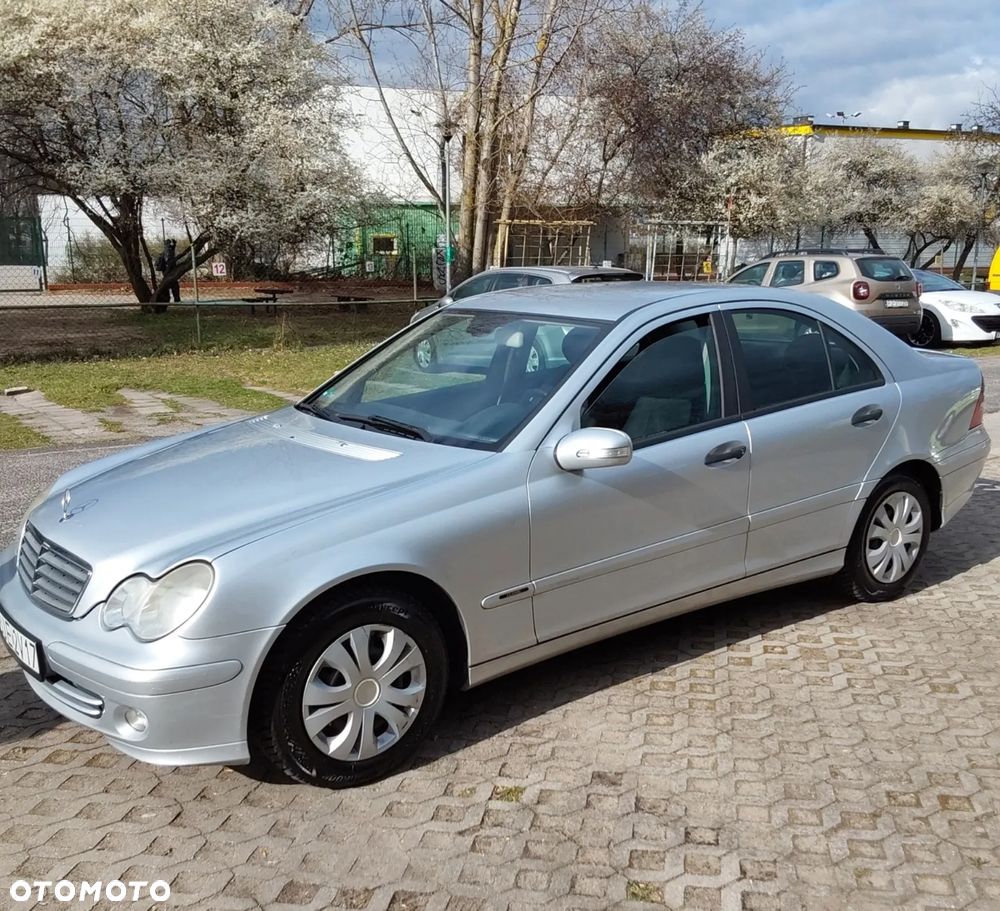 Mercedes-Benz Klasa C 180 Kompressor Classic - 2