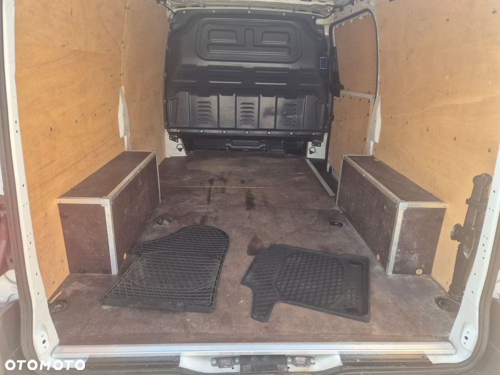 Mercedes-Benz Vito - 10