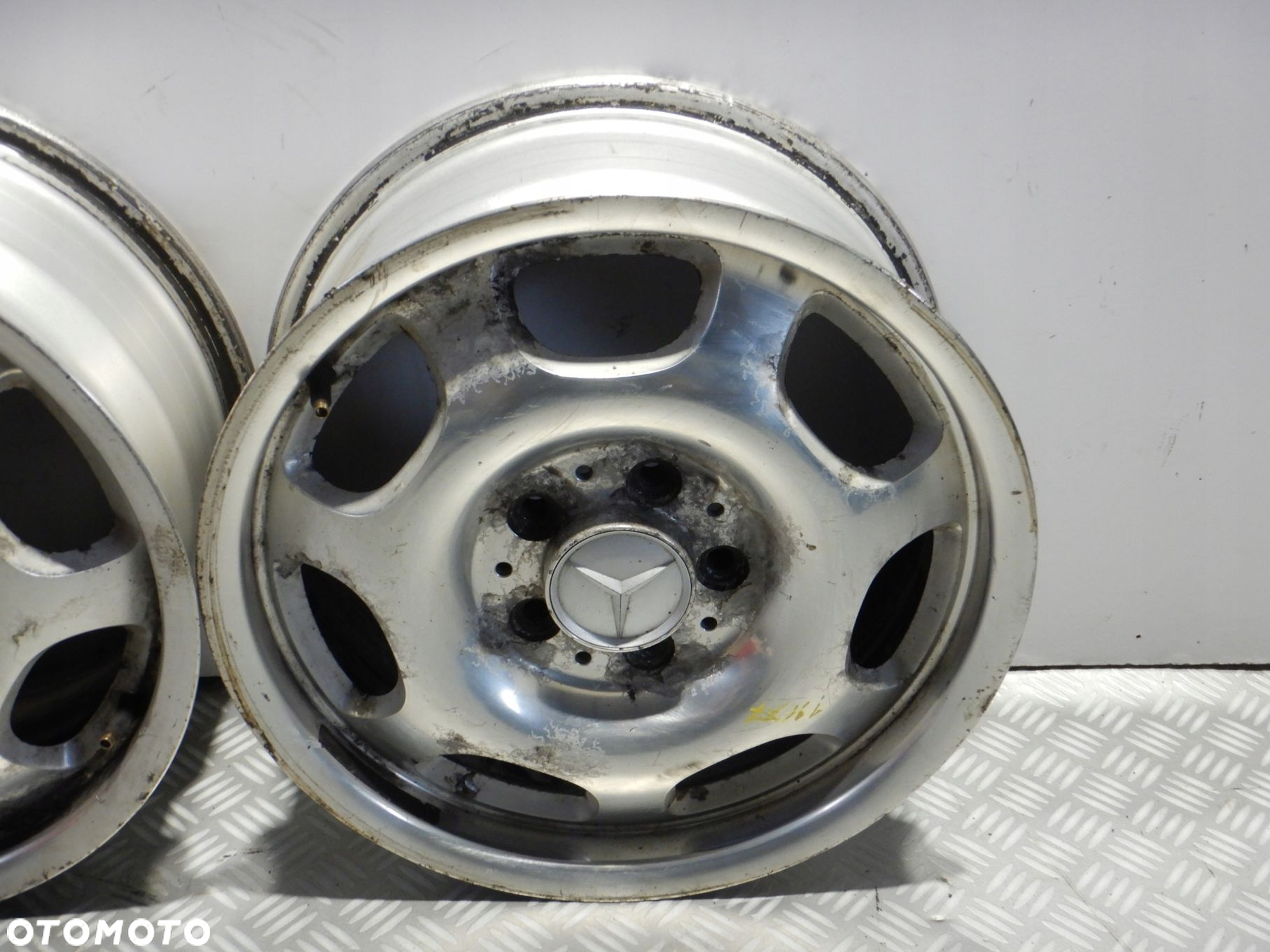 Alufelgi Mercedes Sprinter 7.5x16 " 5x112 4szt  A2204010002 ORYGINAŁ - 5
