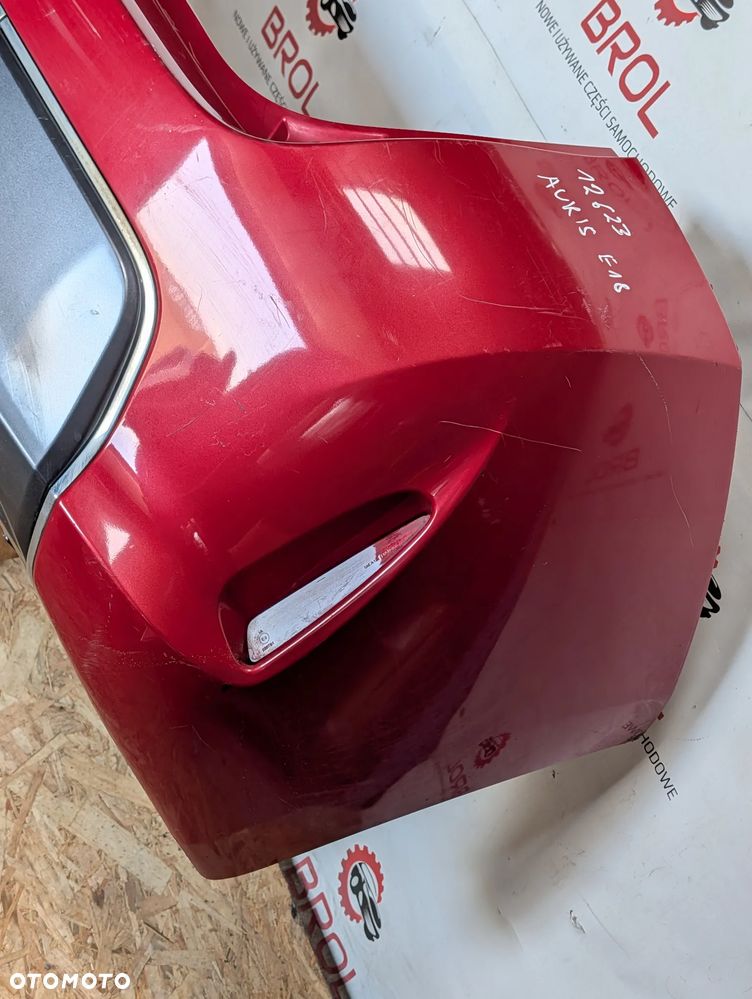 ZDERZAK TYLNY TOYOTA AURIS E18  3R3 - 4