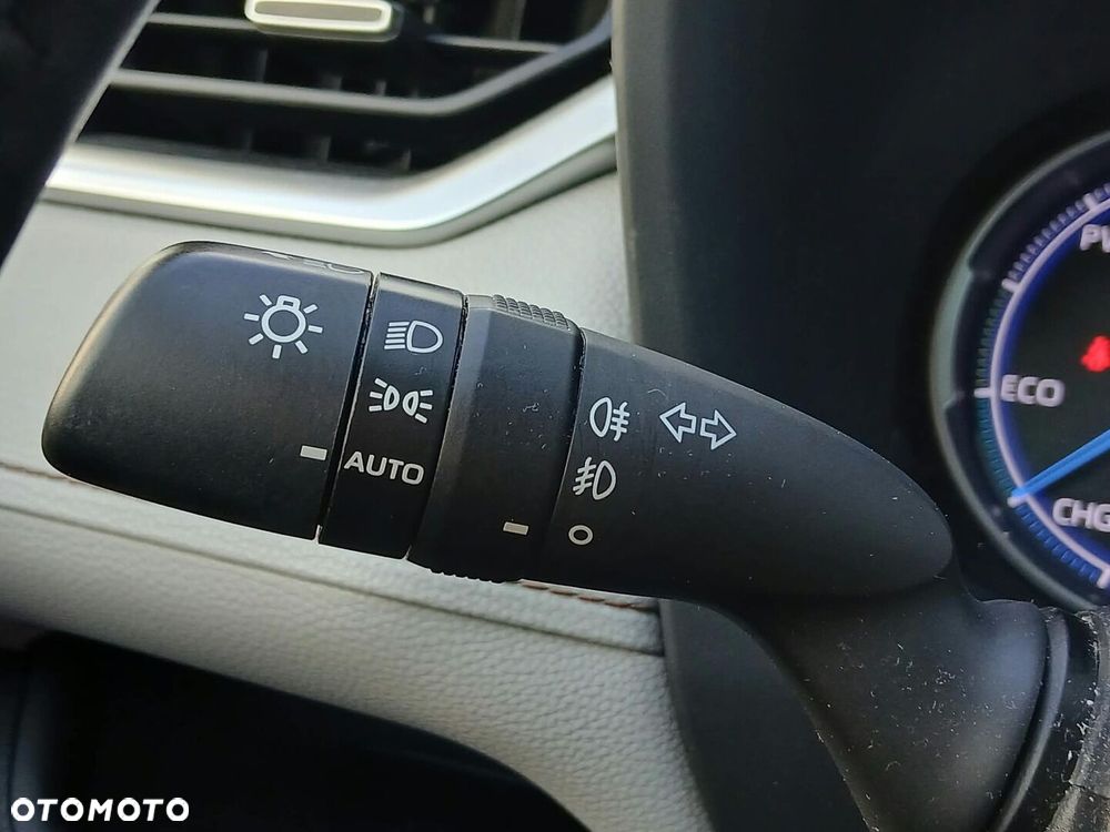 Toyota RAV4 2.5 Hybrid Executive 4x4 - 30