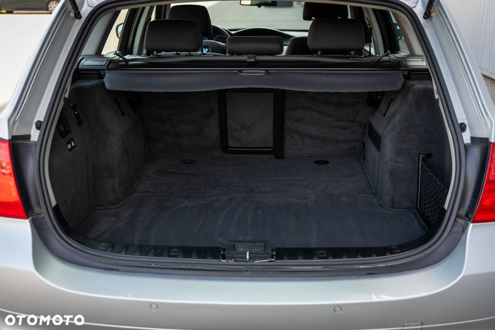 BMW Seria 3 318d DPF - 25