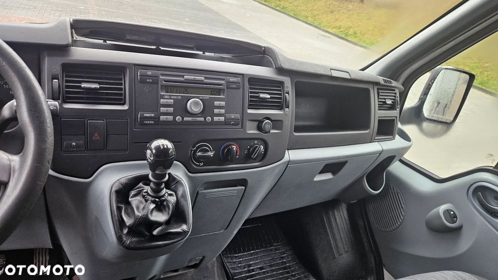 Ford Transit - 8