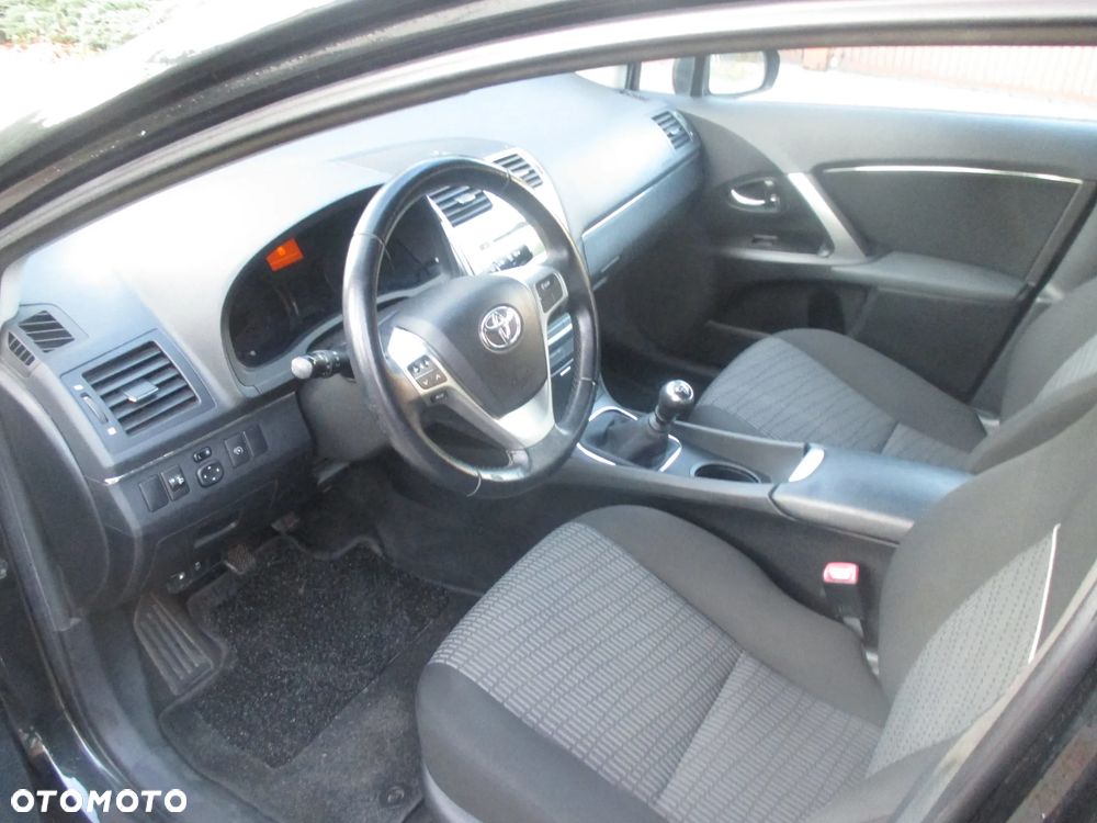 Toyota Avensis 1.6 Edition - 9