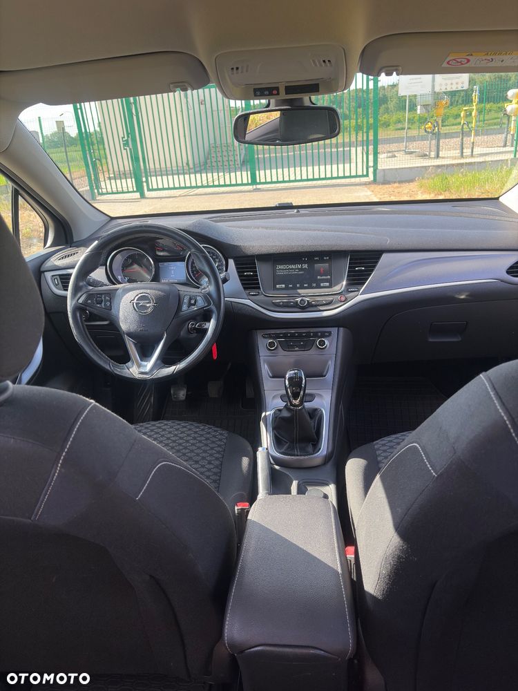 Opel Astra 1.6 CDTI Cosmo - 23
