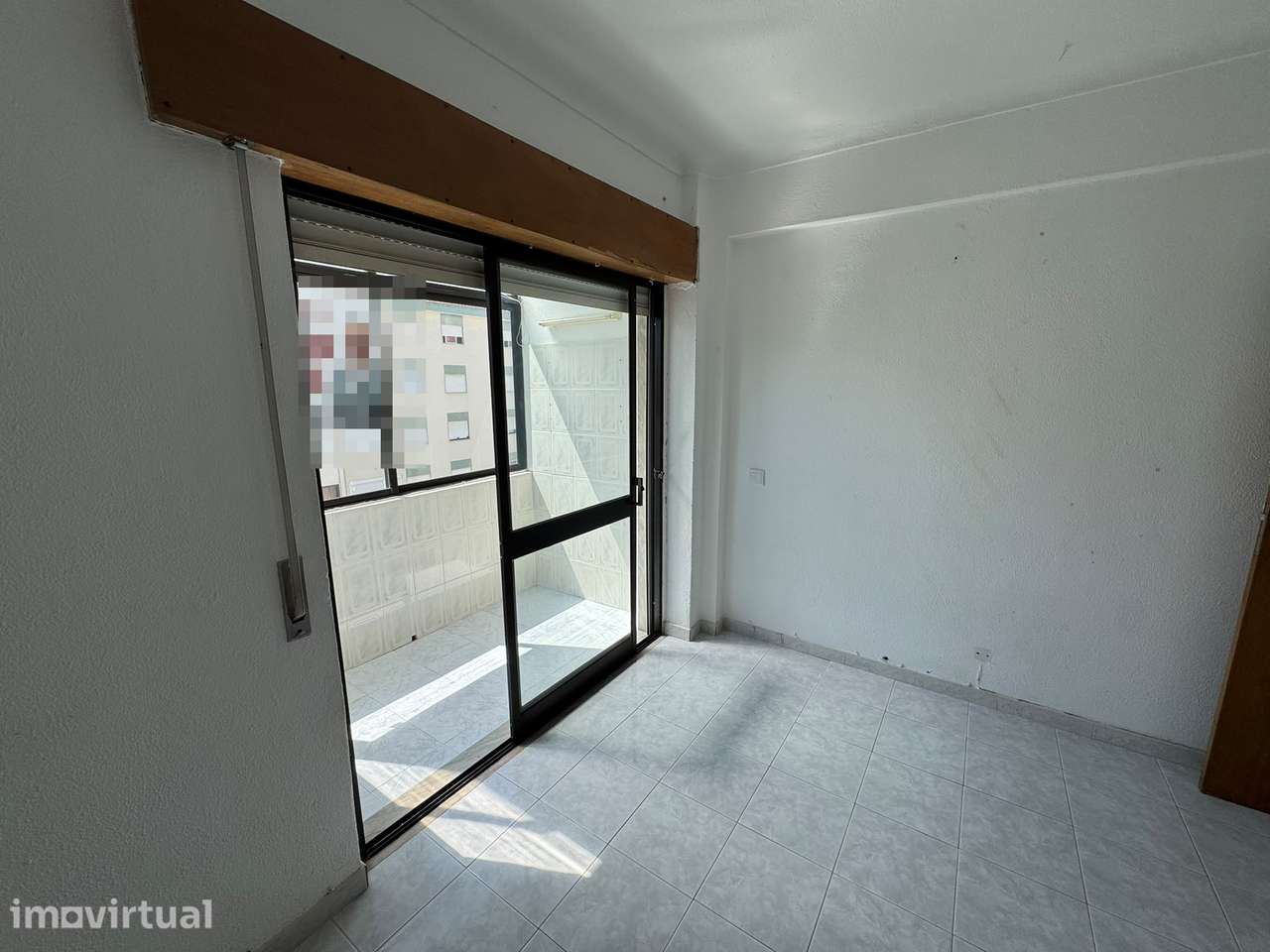 Apartamento T2 remodelado, na Medideira, Seixal - Grande imagem: 5/17