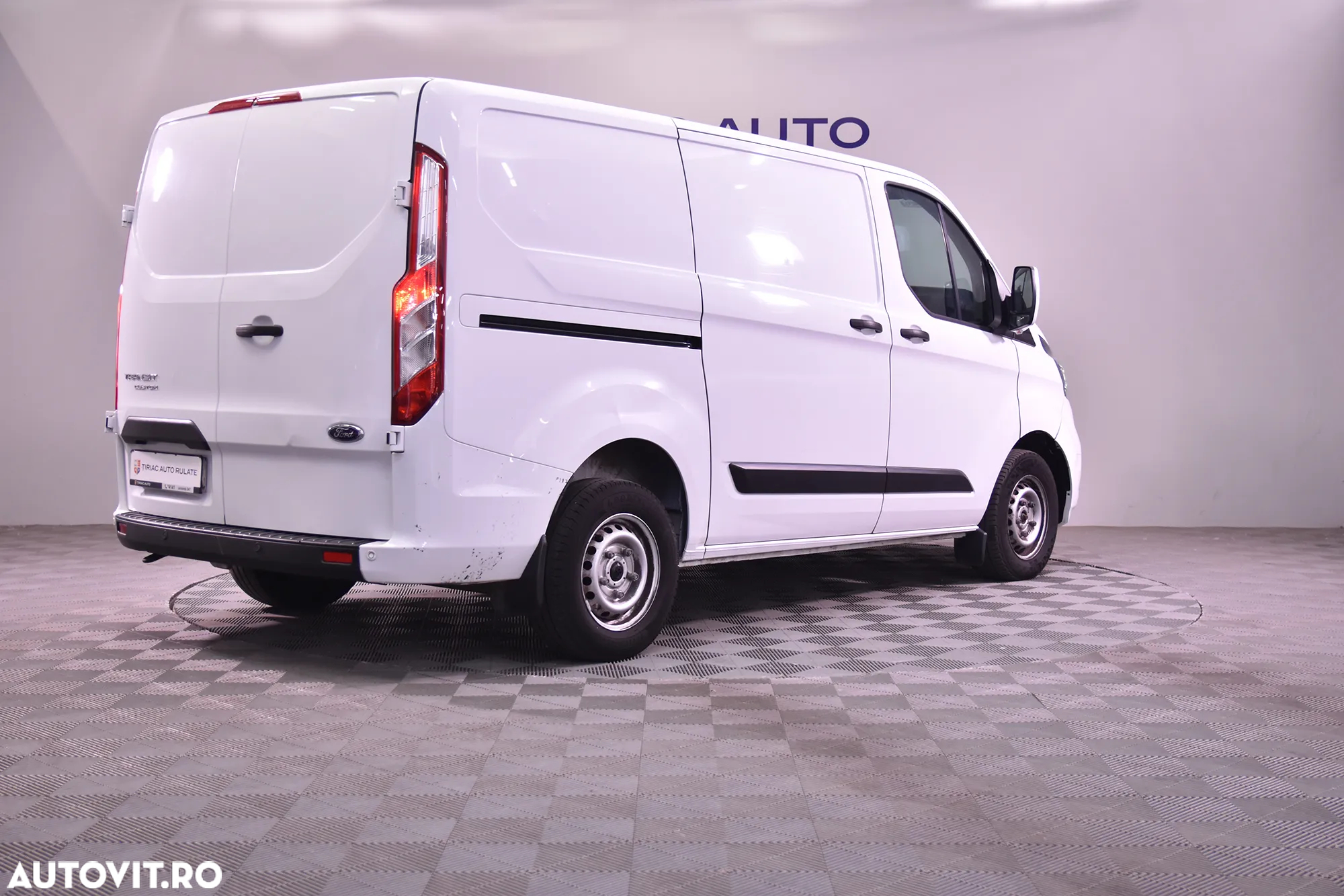 Ford Transit Custom - 5