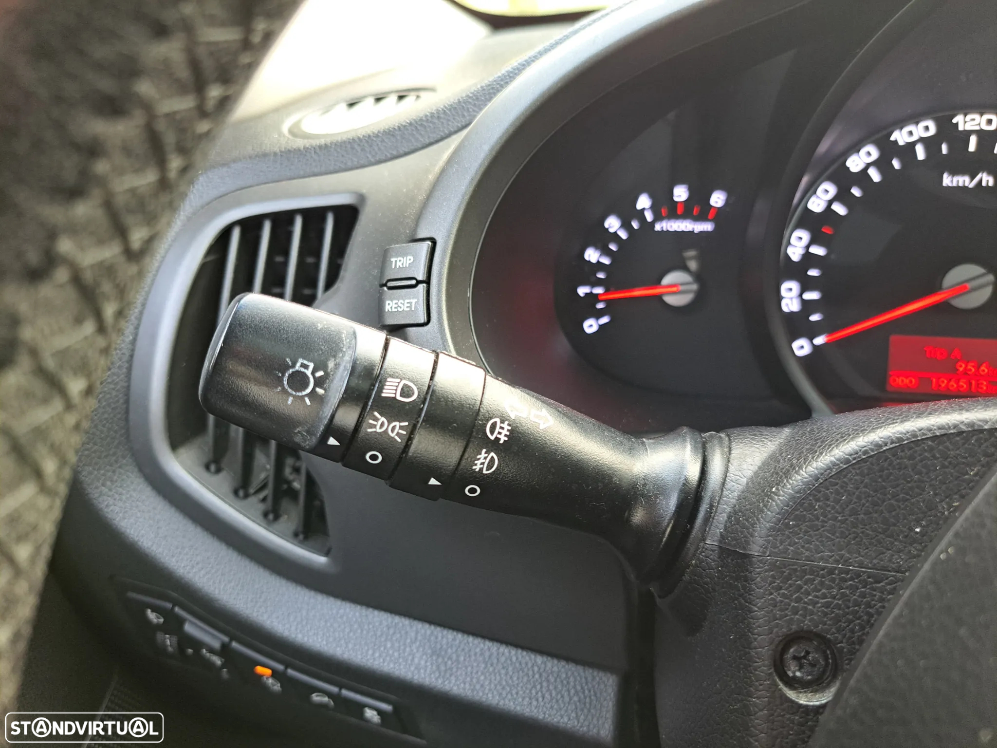Kia Sportage 1.7 CRDI ISG More Edition - 17