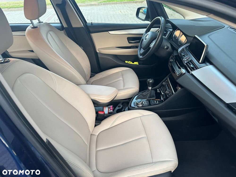 BMW Seria 2 216d Advantage - 14