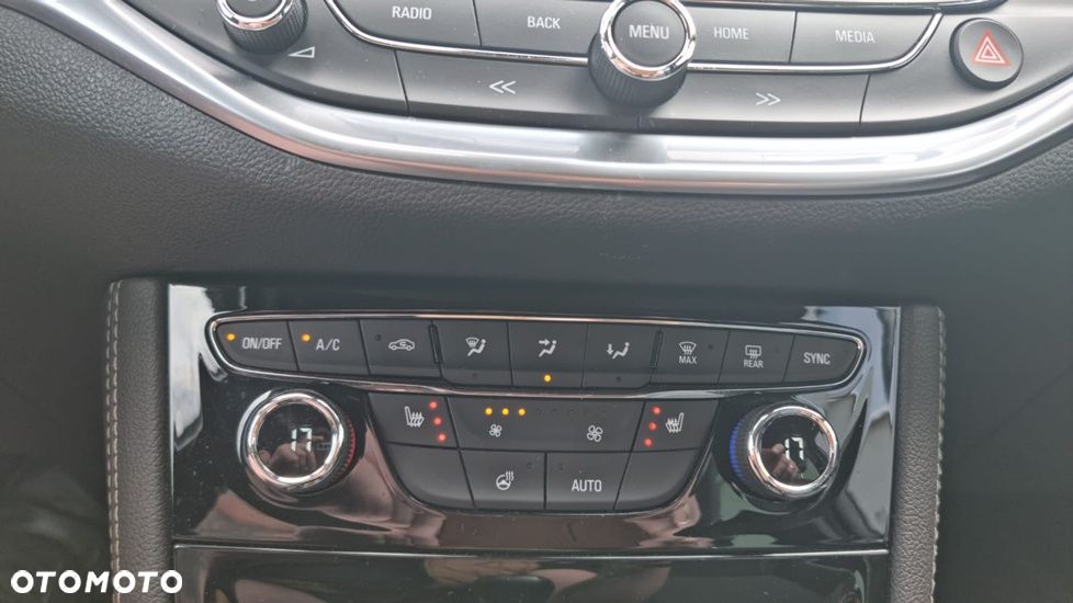 Opel Astra 1.6 BiTurbo D (CDTI) Start/Stop Innovation - 16