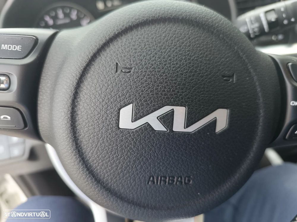 Kia Stonic - 25