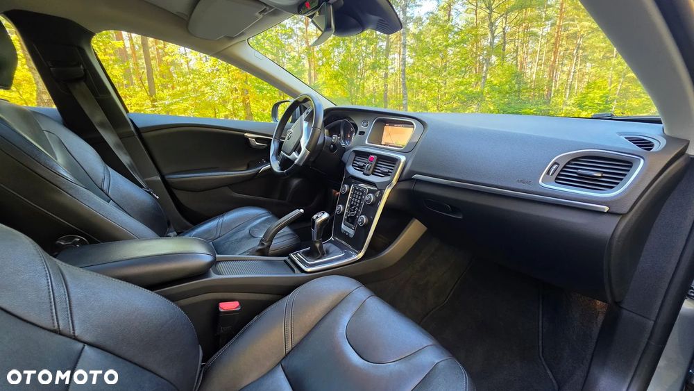 Volvo V40 D2 Drive-E SCR Momentum - 13