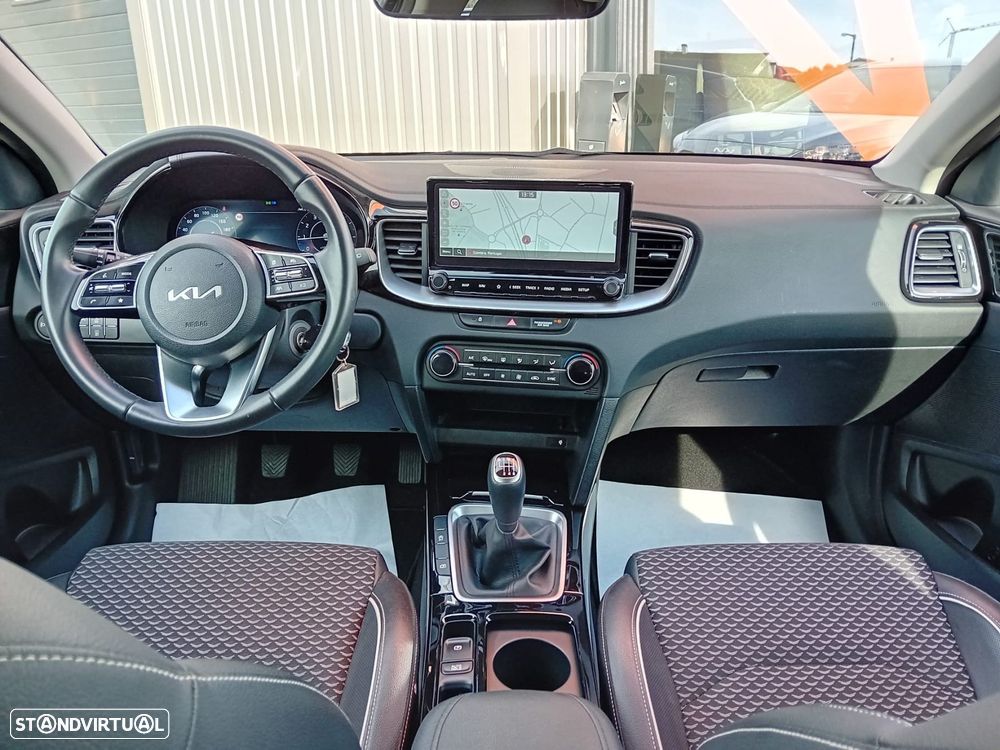 Kia Ceed SW 1.0 T-GDI Drive - 10