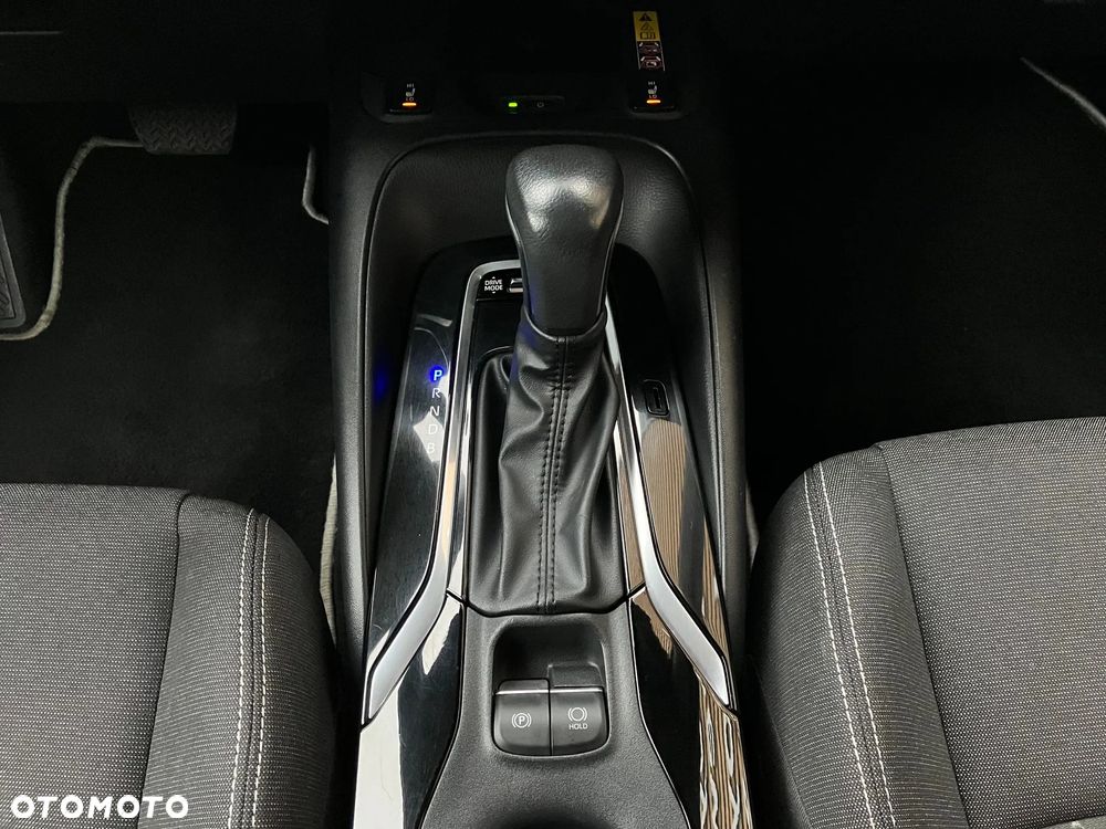 Toyota Corolla 1.8 Hybrid Comfort - 30