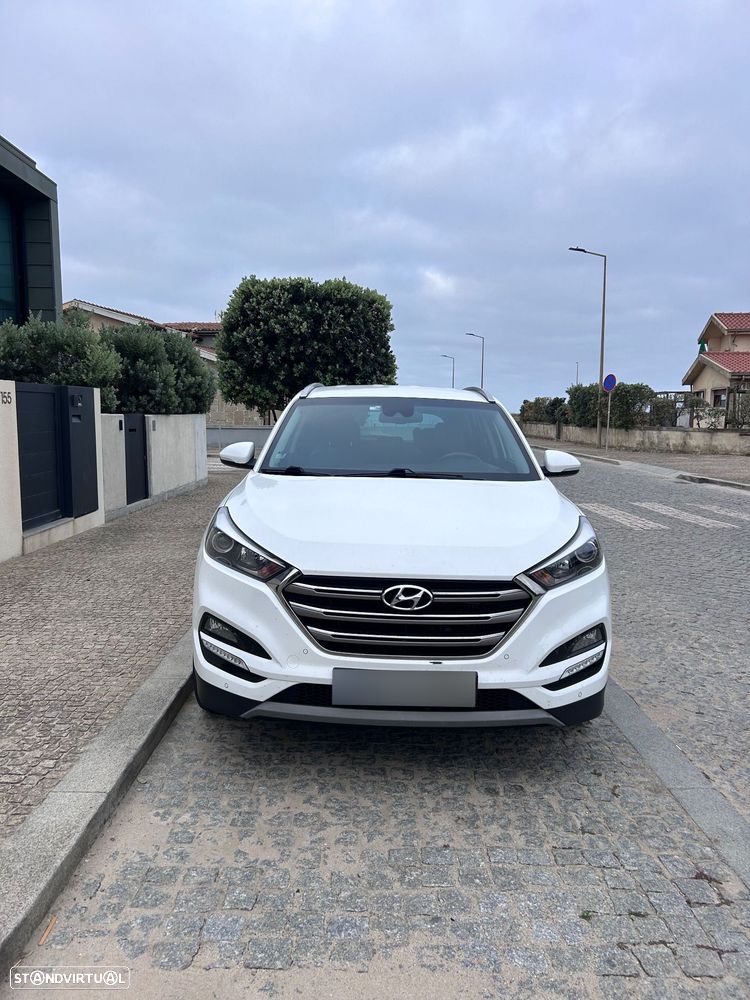 Hyundai Tucson 1.7 CRDi Premium DCT - 2