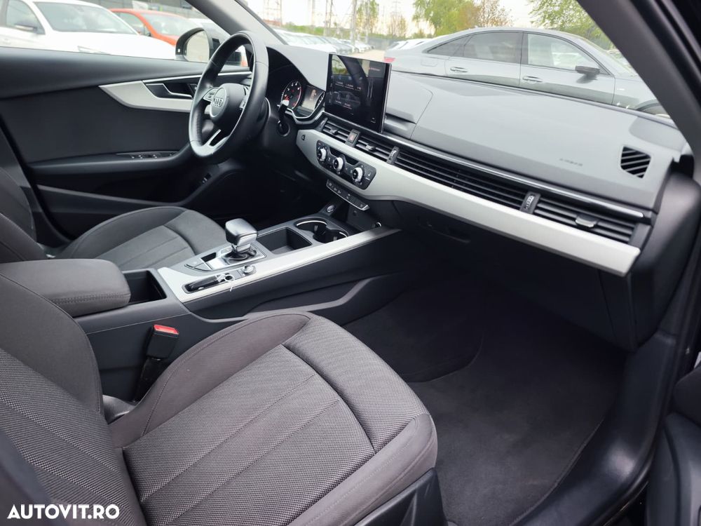 Audi A4 35 TFSI S tronic MHEV Advanced - 17