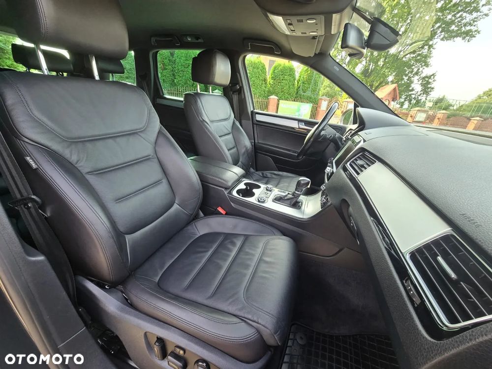 Volkswagen Touareg 3.0 V6 TDI BMT Perfectline R-Style - 13