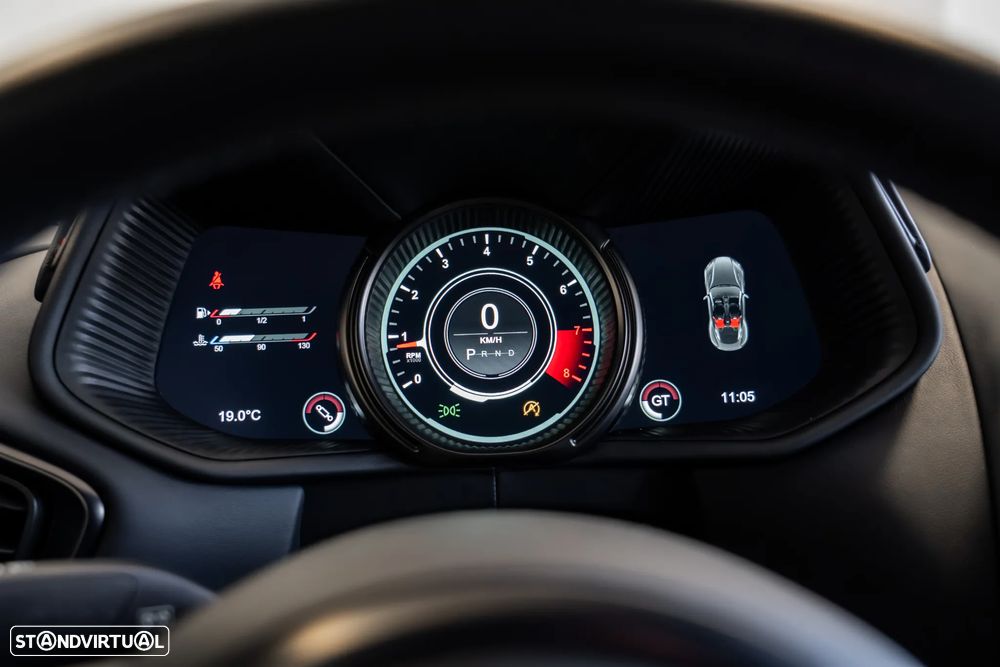 Aston Martin DB11 Coupé V8 Auto - 10