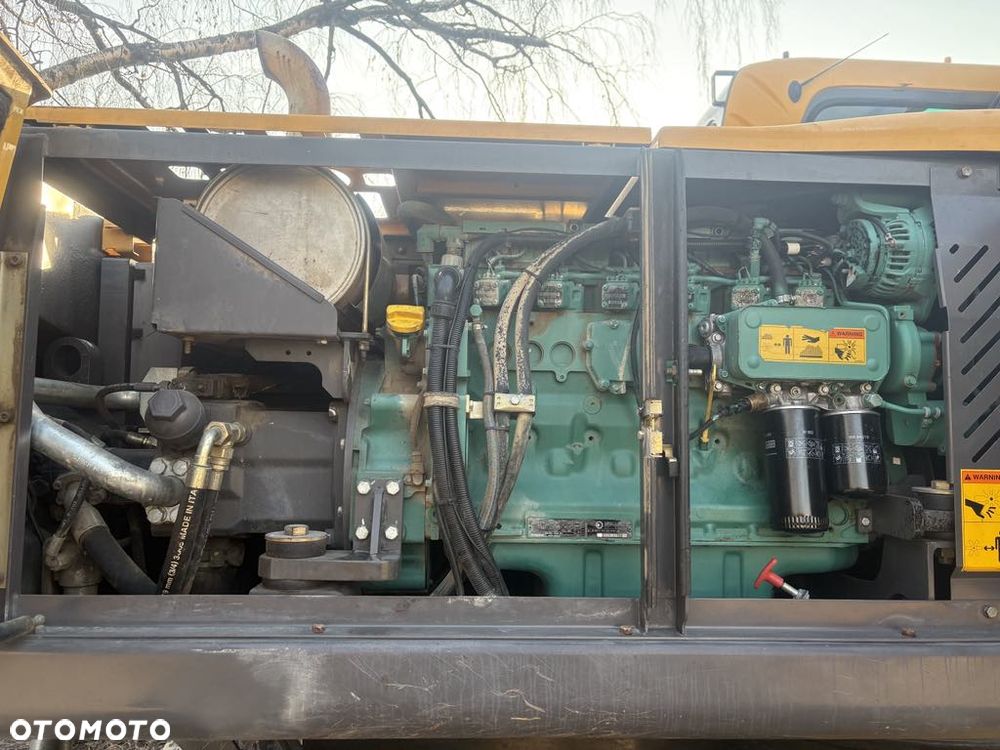 Volvo EW180B - 6
