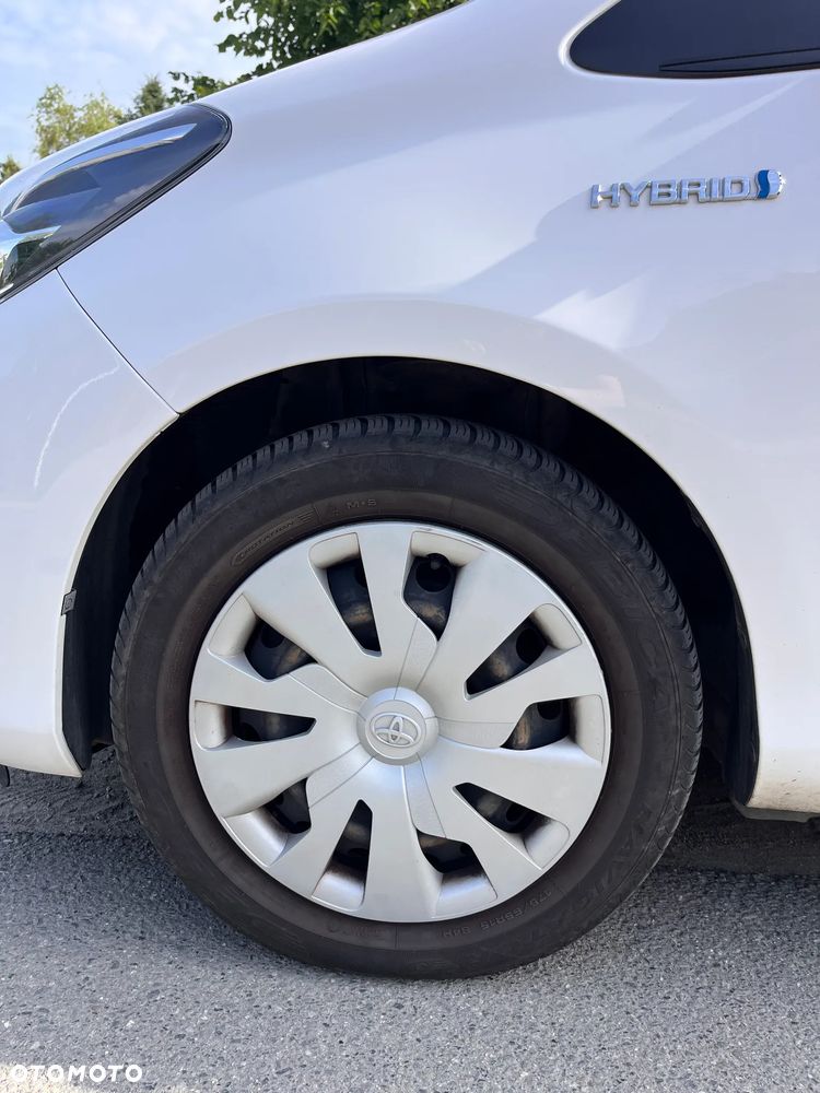Toyota Yaris Hybrid 100 Active EU6 - 12
